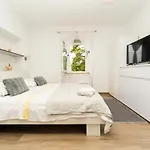 Modern Steps From The Sea,8001 Rabac