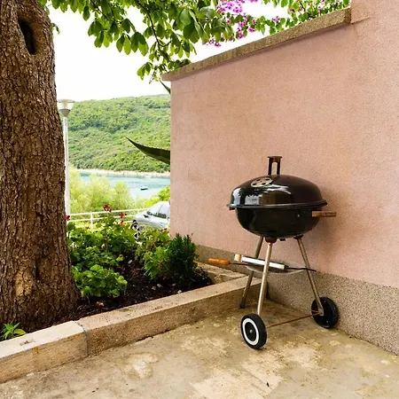 Modern Steps From The Sea,8001 Διαμέρισμα *