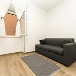 Appartement Modern Steps From The Sea,8001