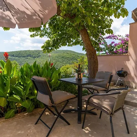 Appartement Modern Steps From The Sea