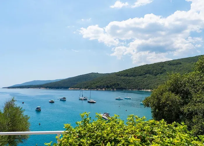 Modern Steps From The Sea Appartement *